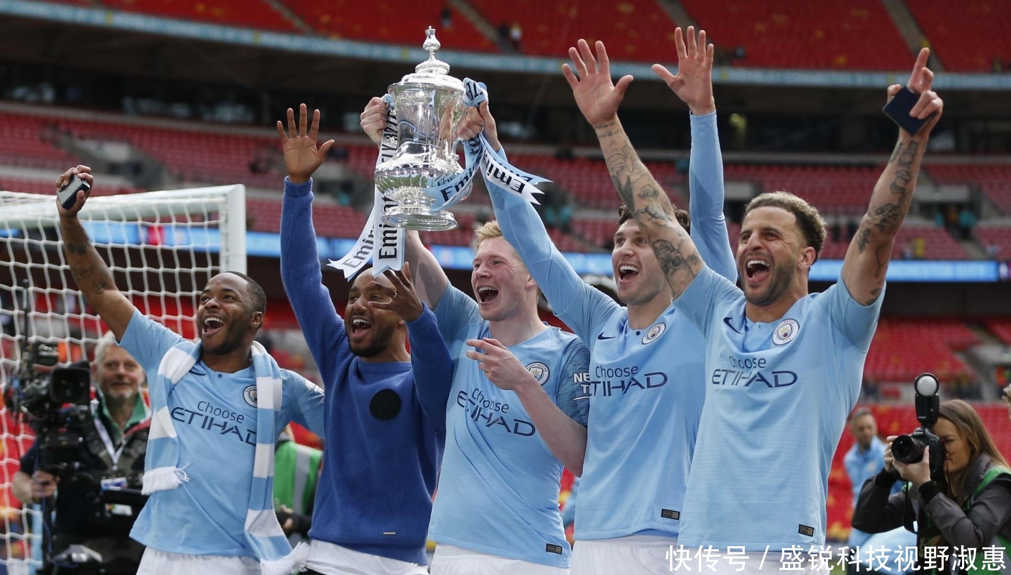 疑树立了一 疑树立了一