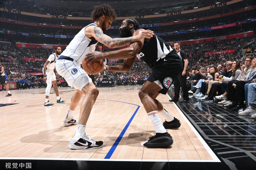 在肩膀最上 在肩膀最上