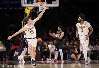 凭借出色的 凭借出色的